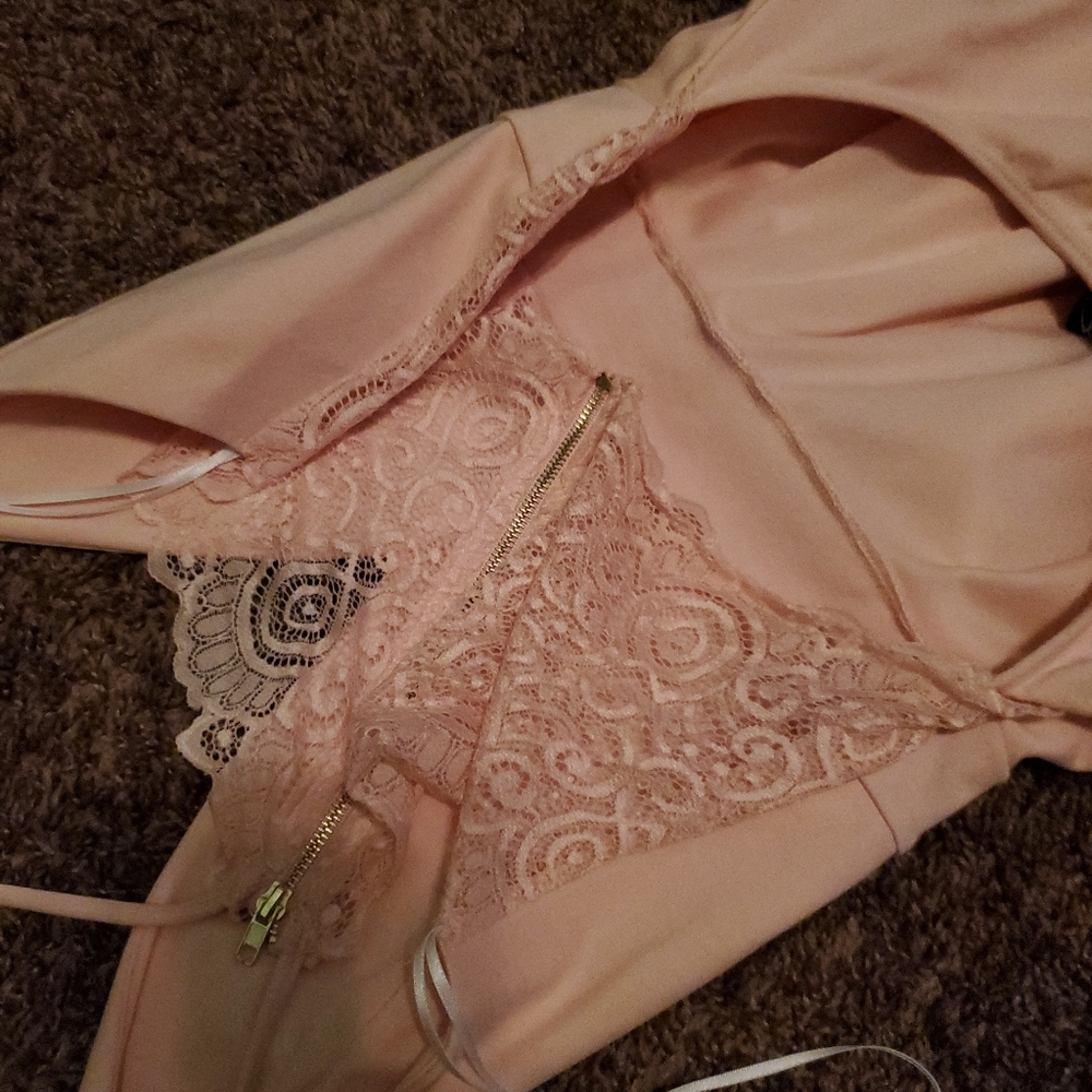 Dress - Picture 2 of 3